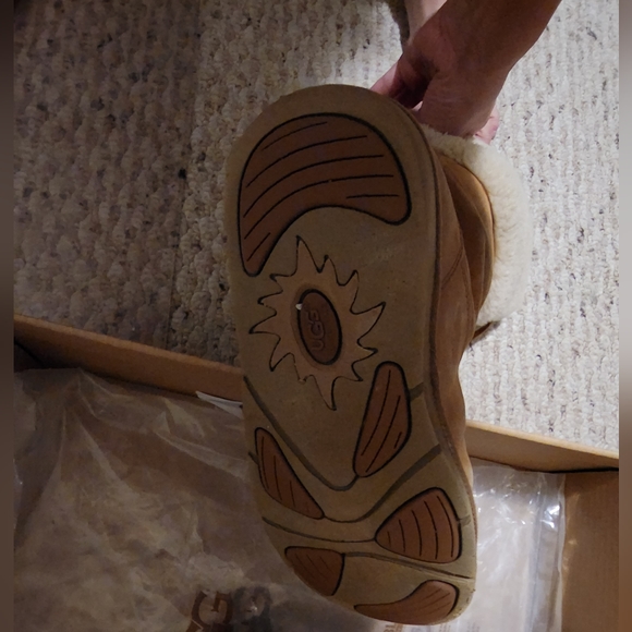 Ugg shearling lining boots - Picture 4 of 7